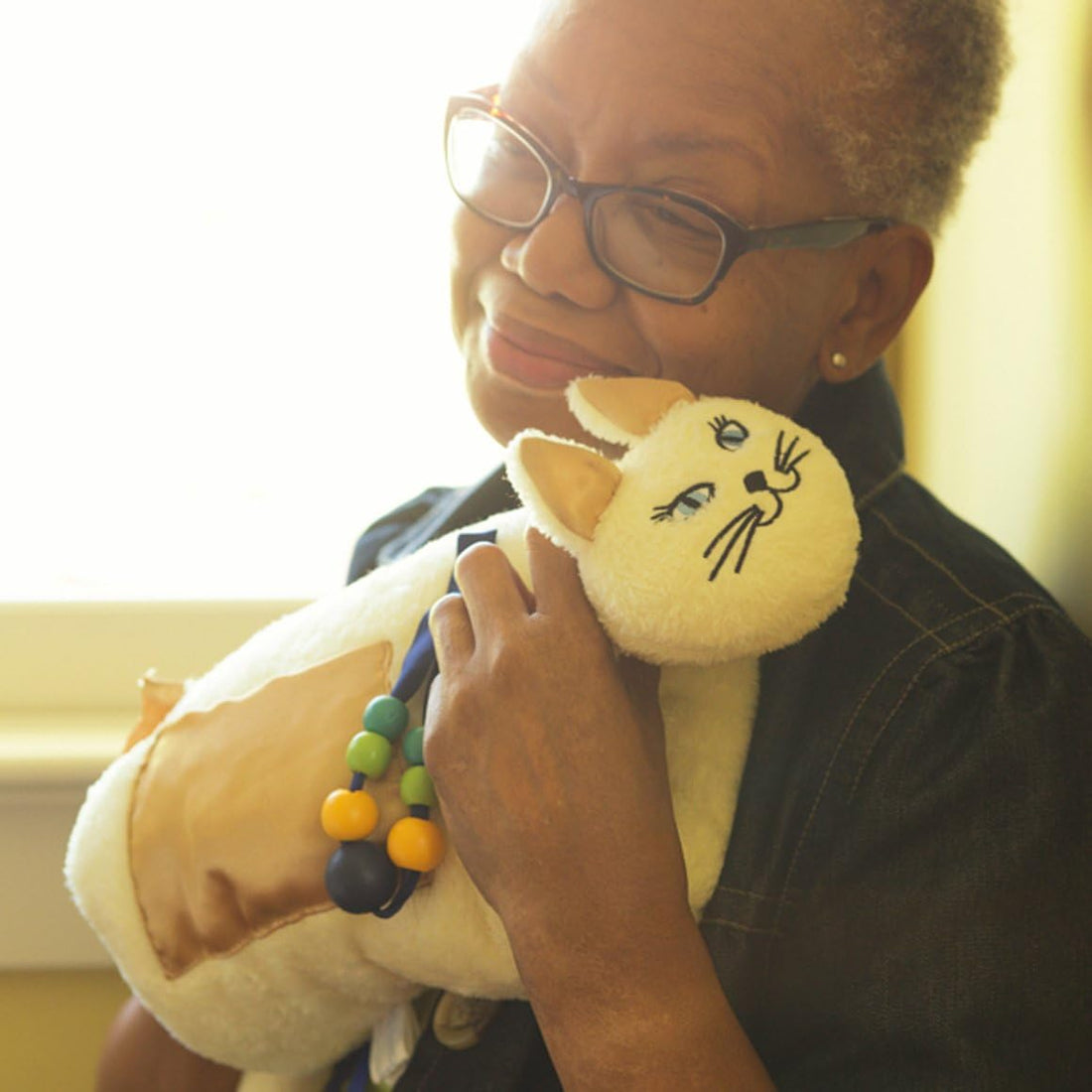 Premium Dementia Activities for Seniors - Comforting Alzheimer’S Products for Elderly - Engaging Sensory Items for Adults and Kids (Cream Cat)
